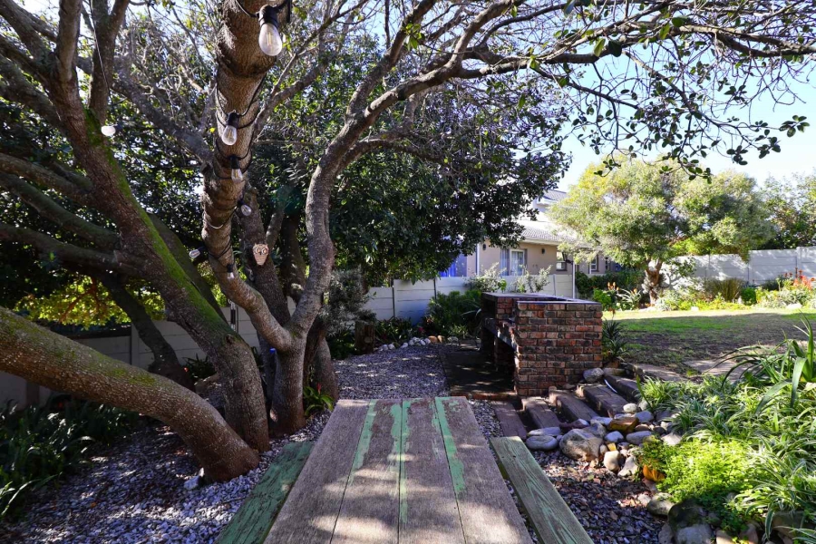 4 Bedroom Property for Sale in Vermont Western Cape